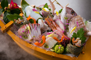 旬の素材を大切に、一品一品まごころを込めたおもてなし